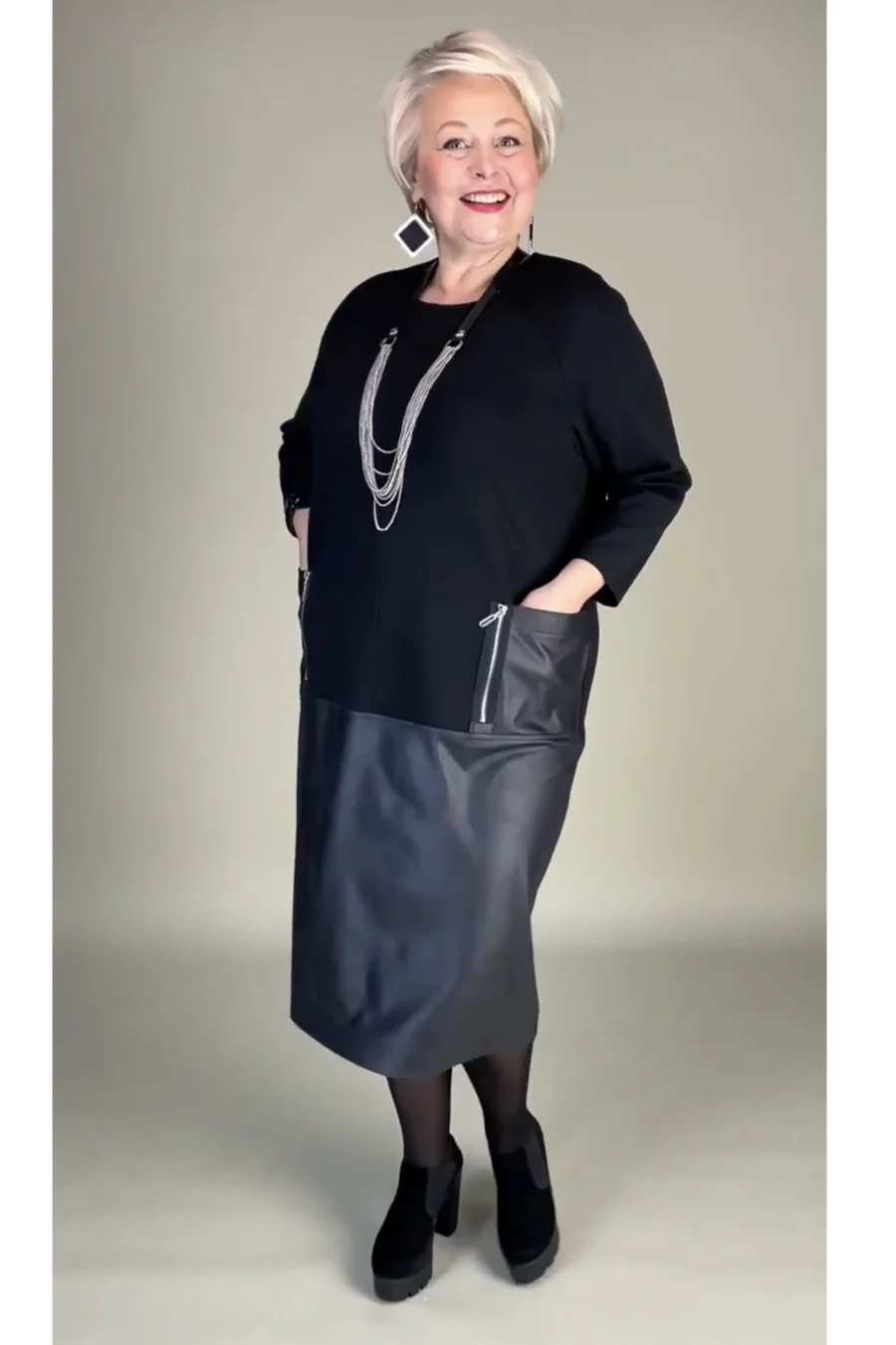 ELEGÁNS RUHA TSH414
