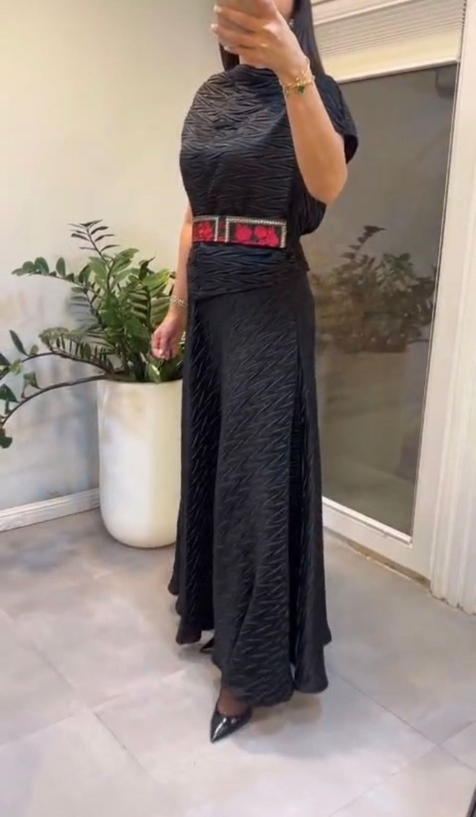 ELEGÁNS KÉTRÉSZES EGYÜTTES - TSH532