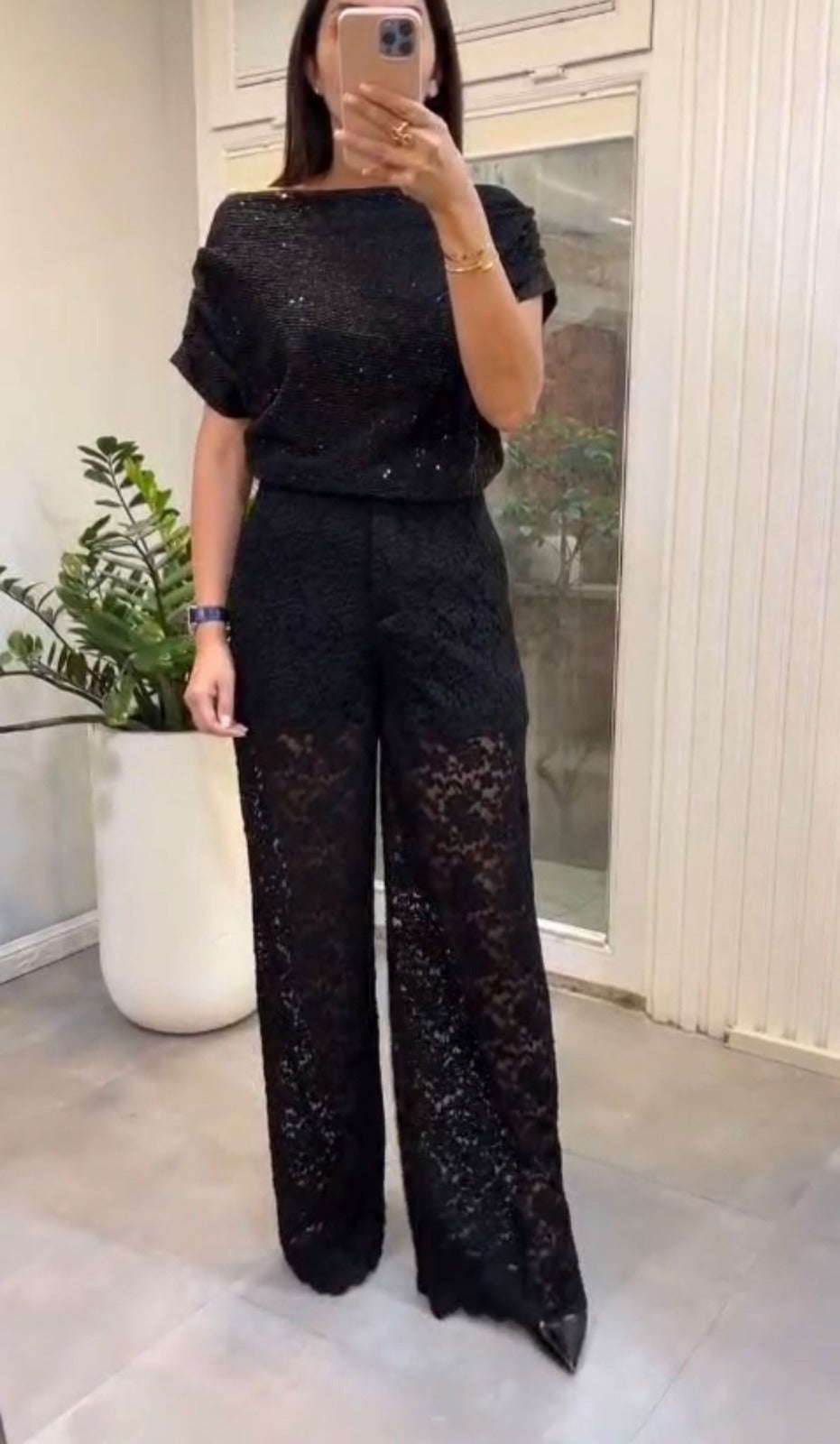 ELEGÁNS EGYÜTTES- TSH537