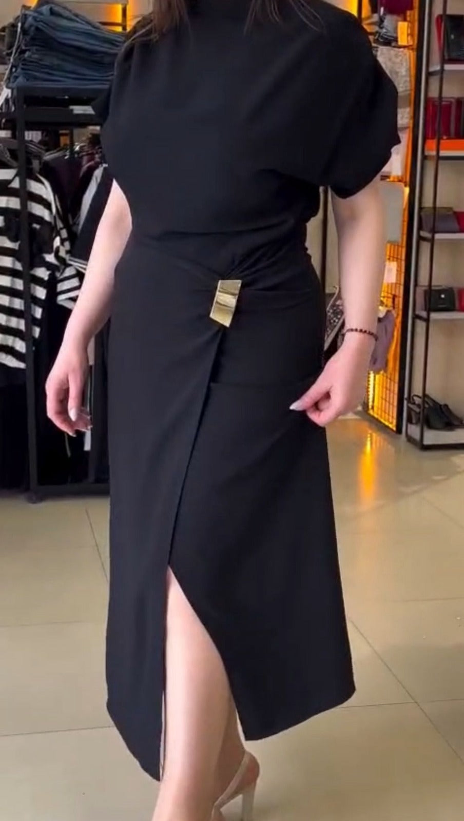 ELEGÁNS RUHA TSH561