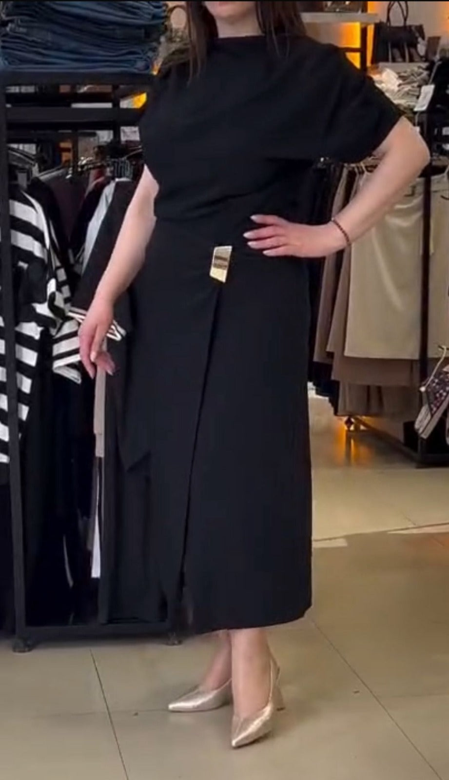 ELEGÁNS RUHA TSH561
