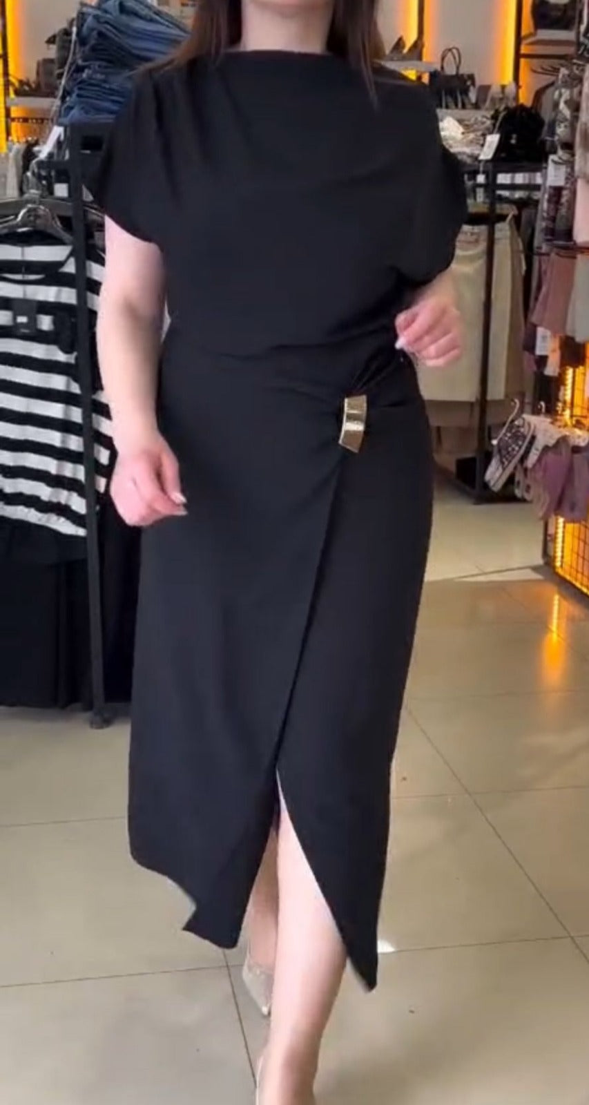 ELEGÁNS RUHA TSH561