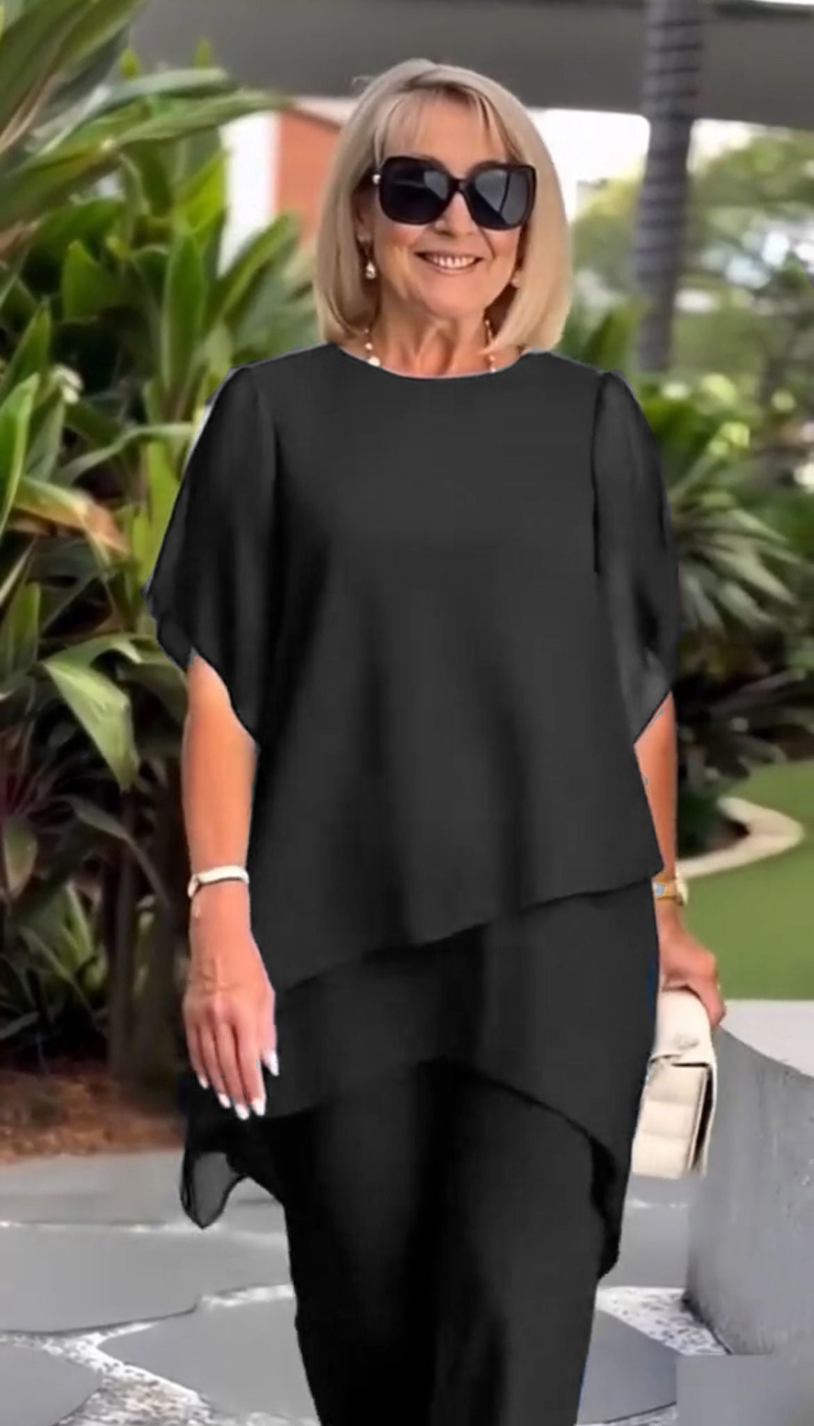 ELEGÁNS EGYÜTTES- TSH549