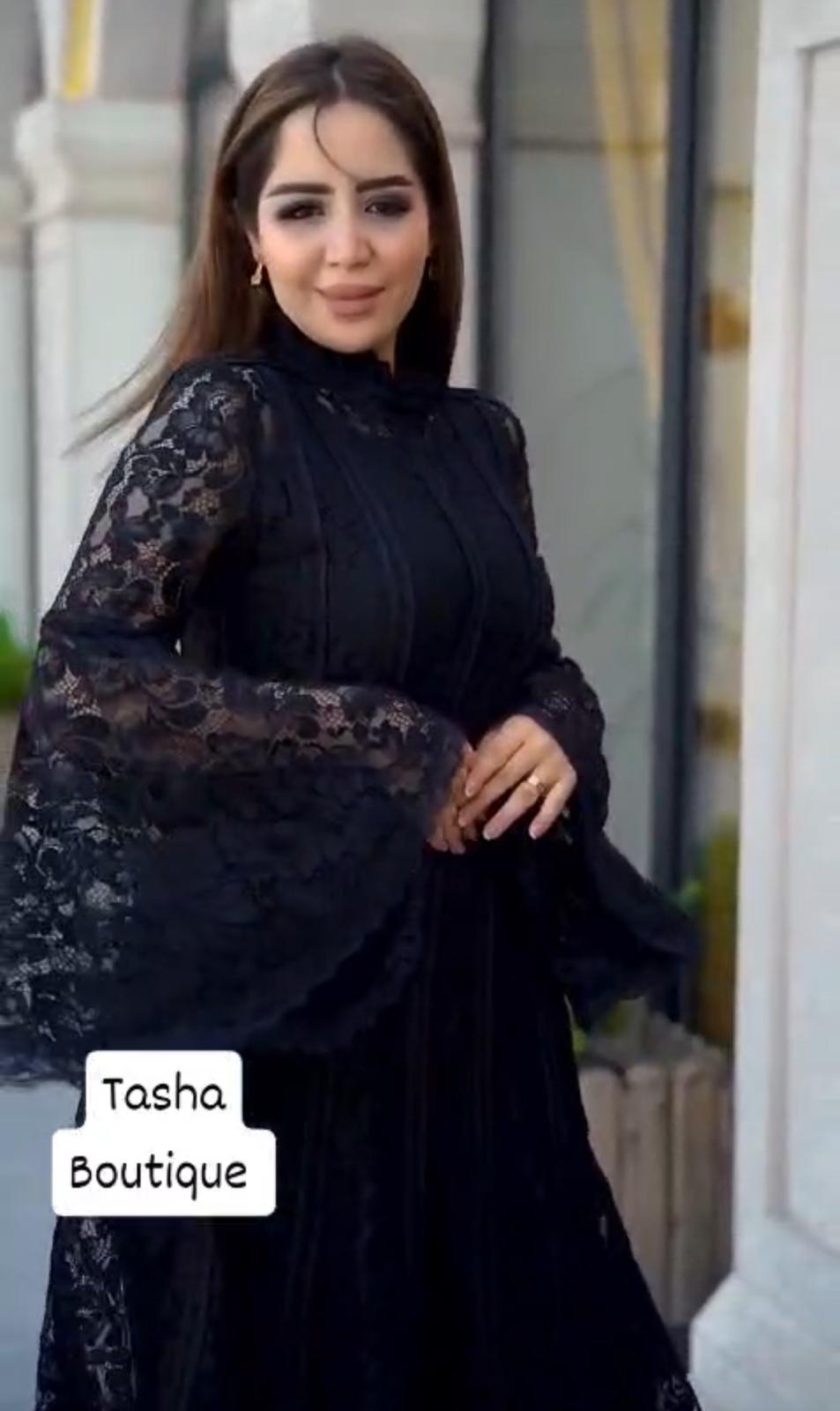 ELEGÁNS  CSIPKERUHA TSH550
