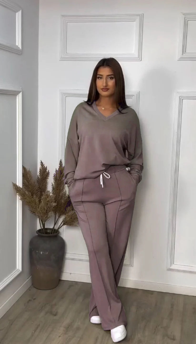 KÉTRÉSZES SPORTOS SZETT TSH575